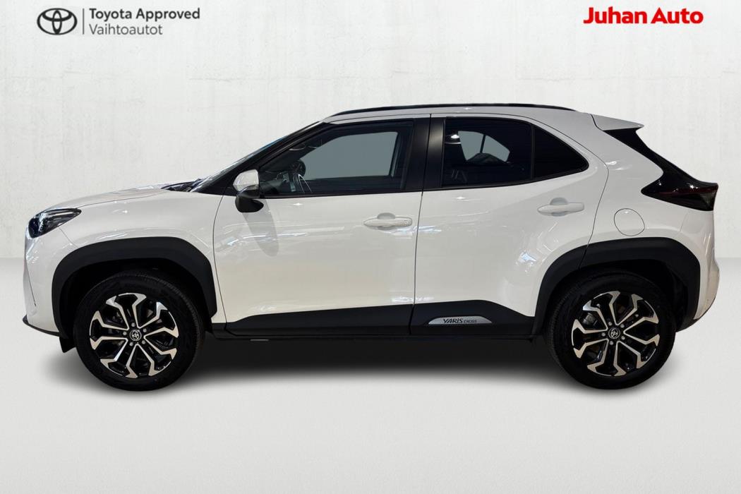 TOYOTA Yaris Cross 2025