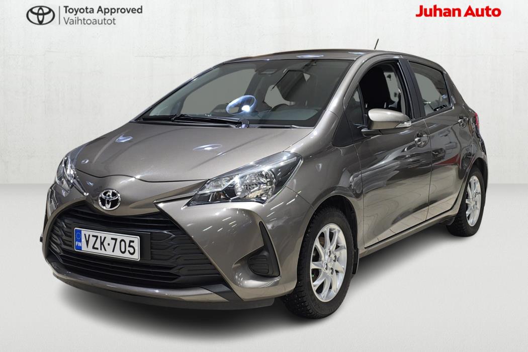 TOYOTA Yaris 2017