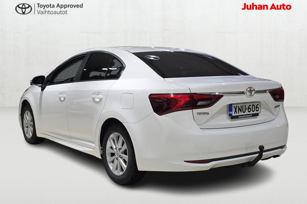 TOYOTA Avensis 2016