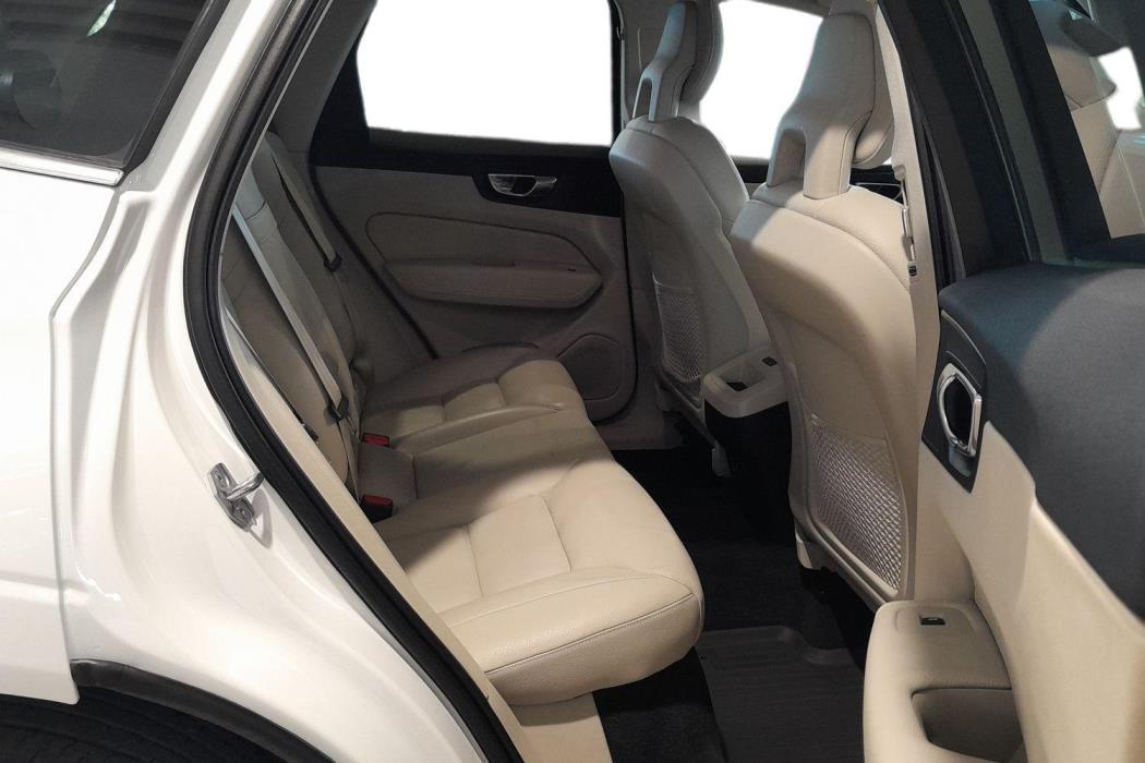 VOLVO XC60 2018