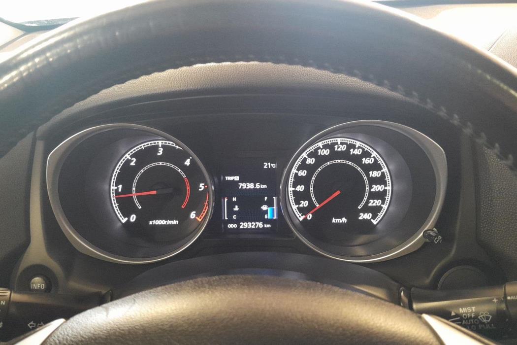 MITSUBISHI ASX 2011