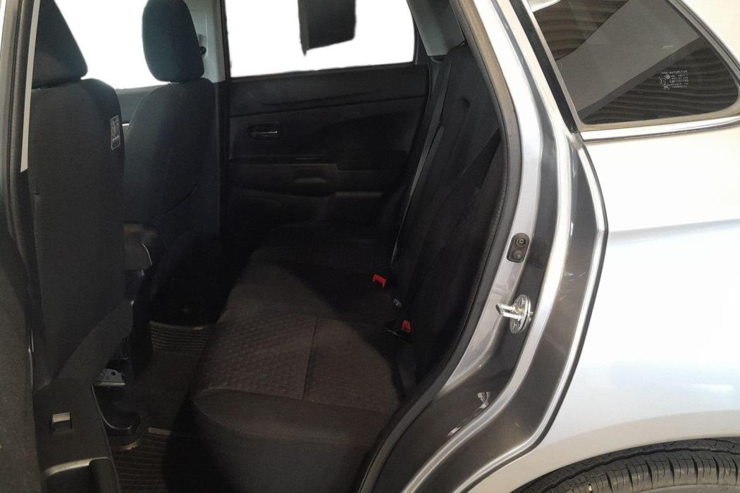 MITSUBISHI ASX 2011