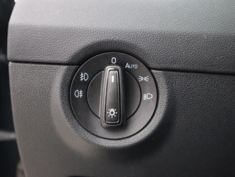SKODA OCTAVIA 2016