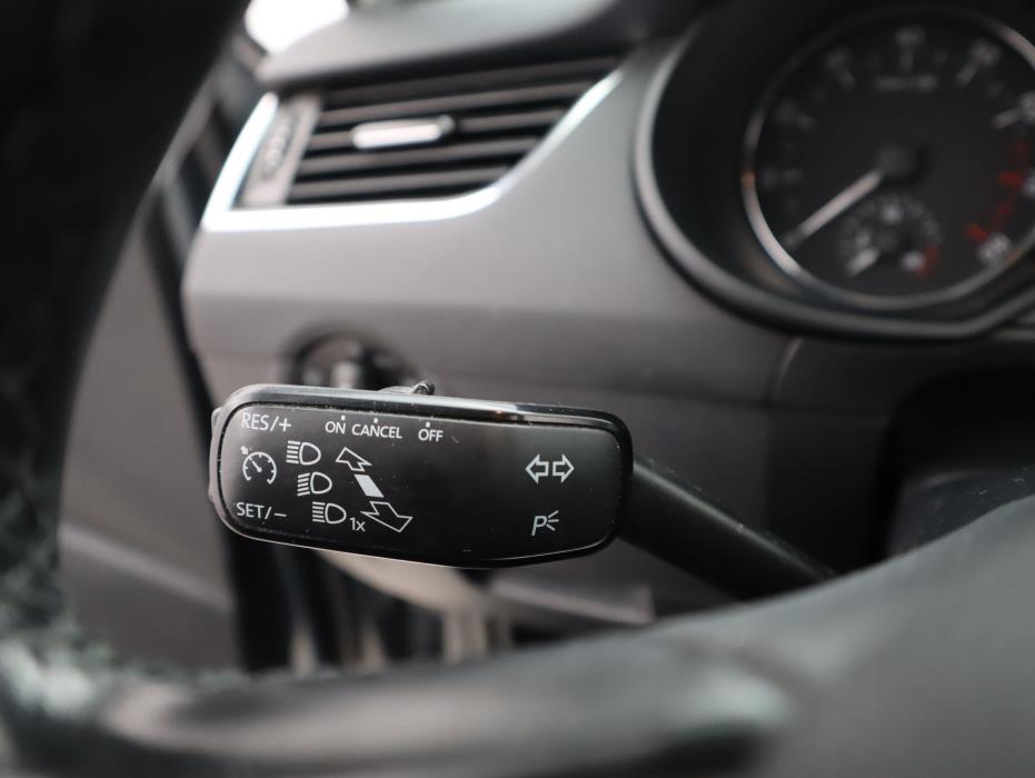 SKODA OCTAVIA 2016