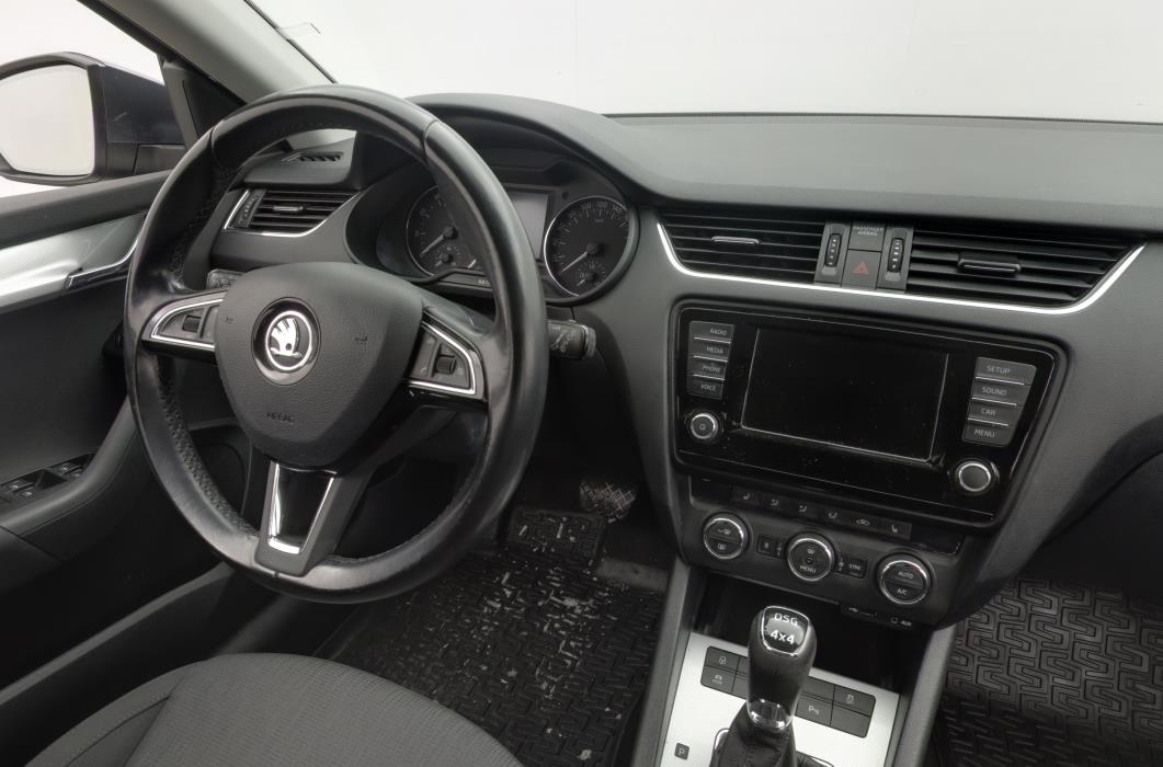 SKODA OCTAVIA 2016