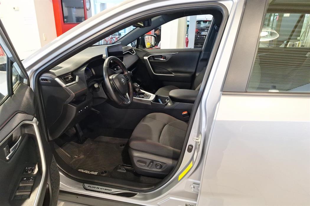 TOYOTA RAV4 Plug-in 2023