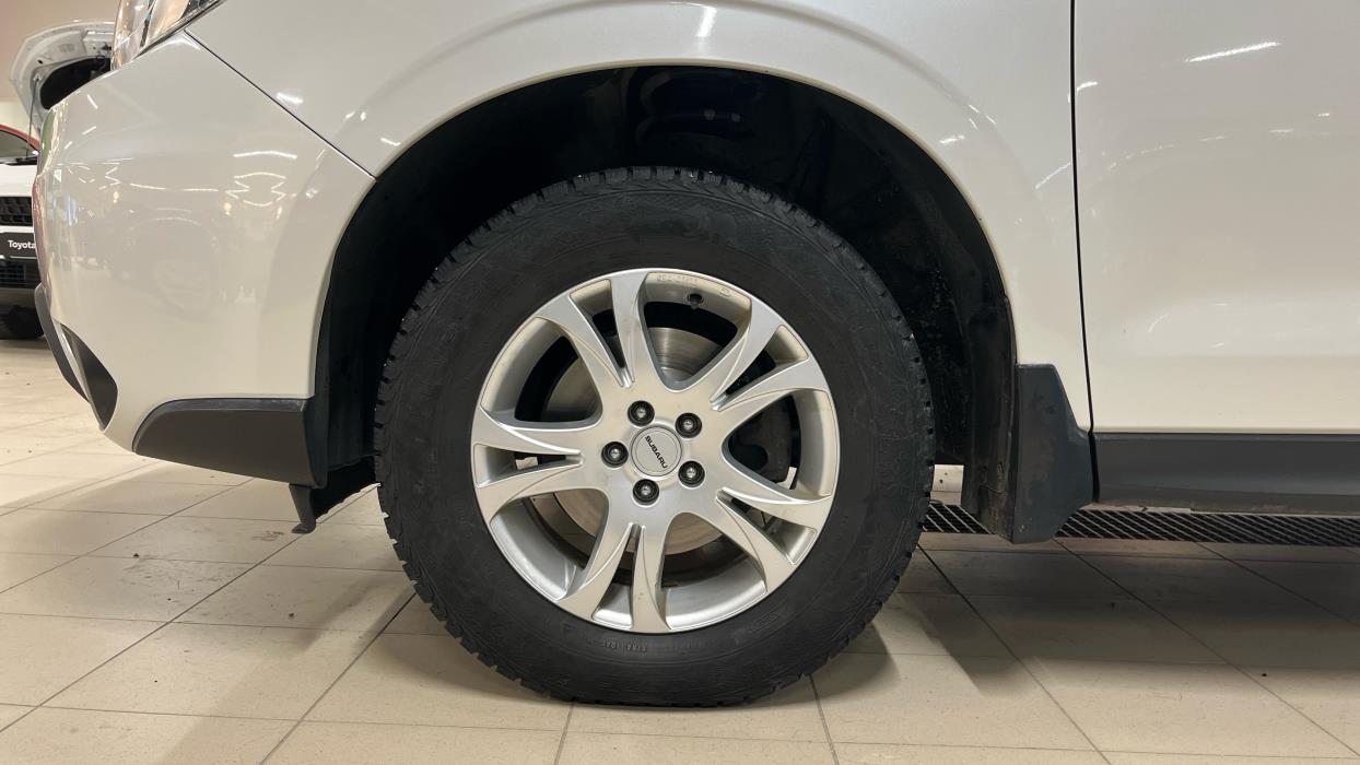 SUBARU FORESTER 2014