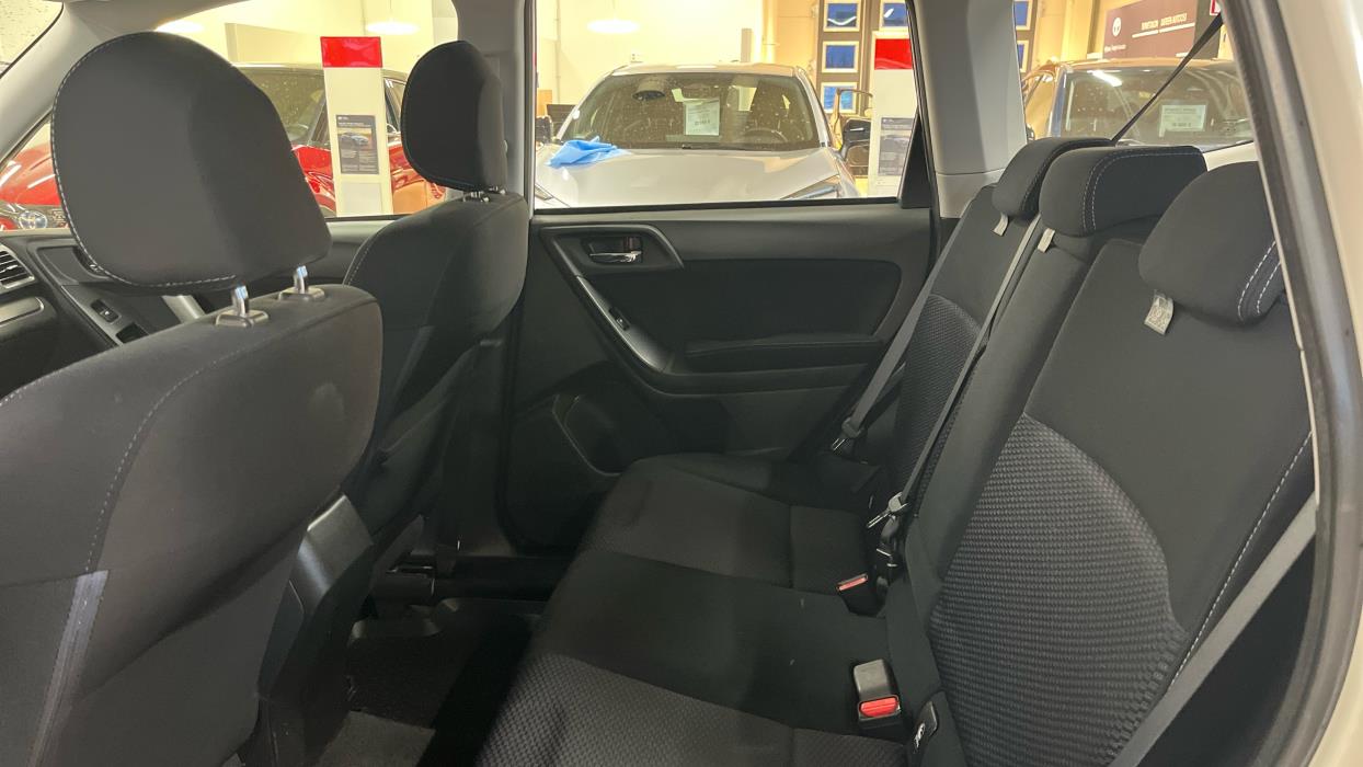 SUBARU FORESTER 2014