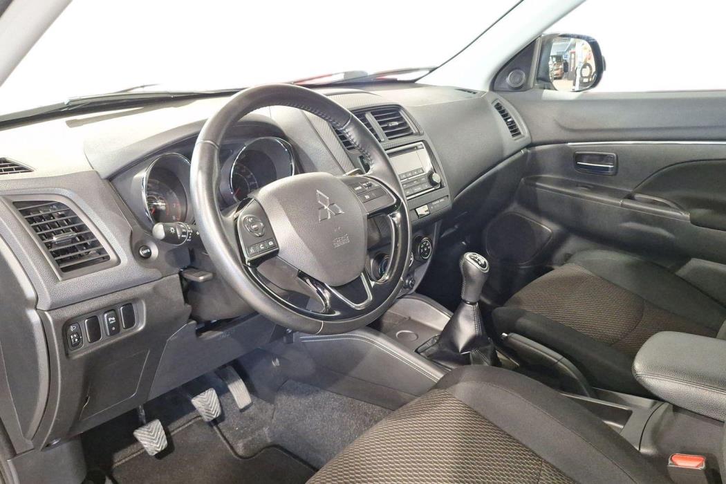 MITSUBISHI ASX 2020