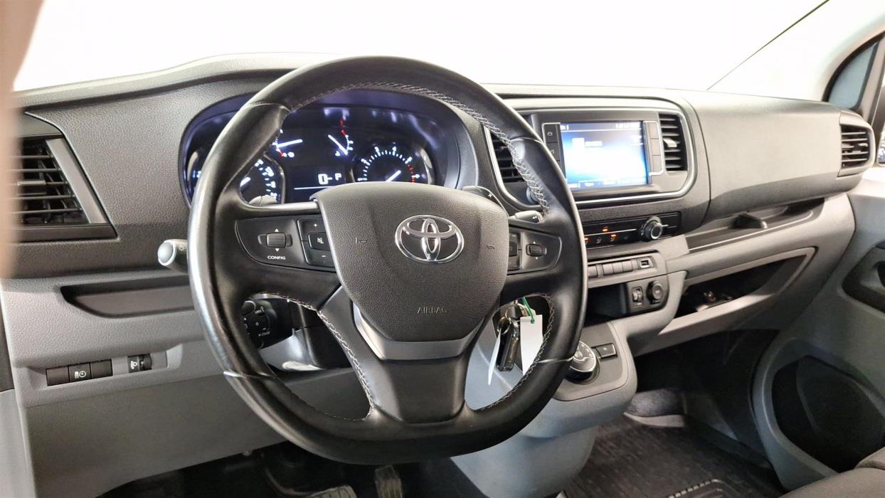 TOYOTA PROACE 2022