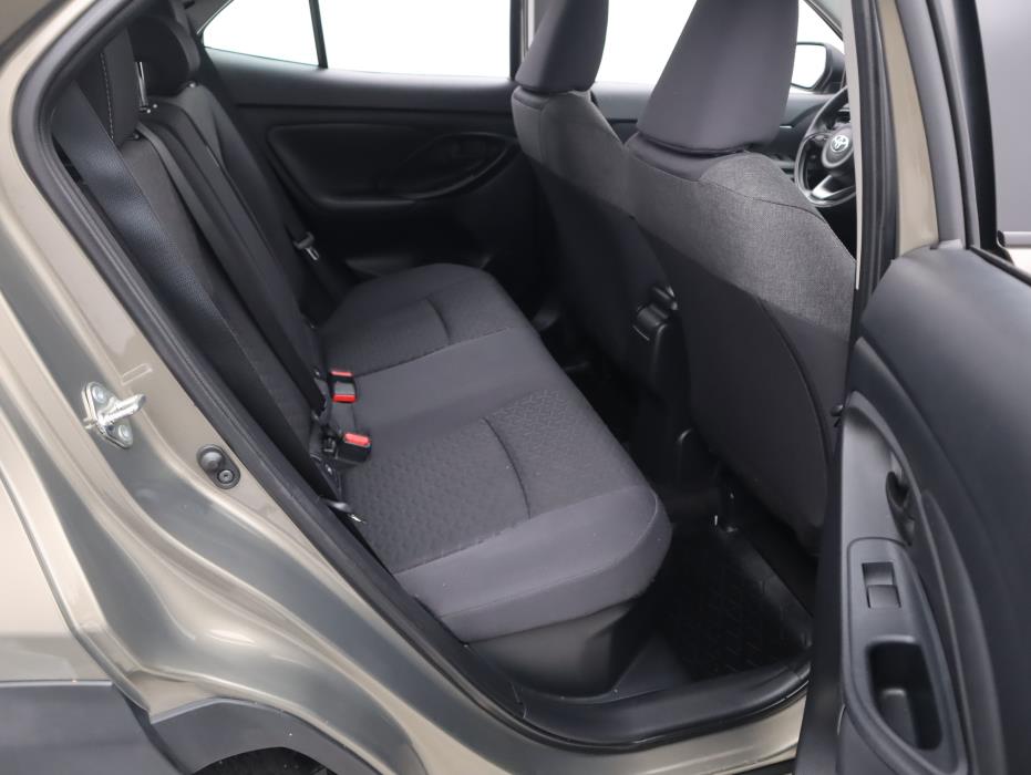 TOYOTA Yaris Cross 2023