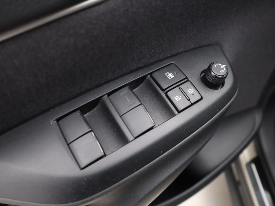 TOYOTA Yaris Cross 2023