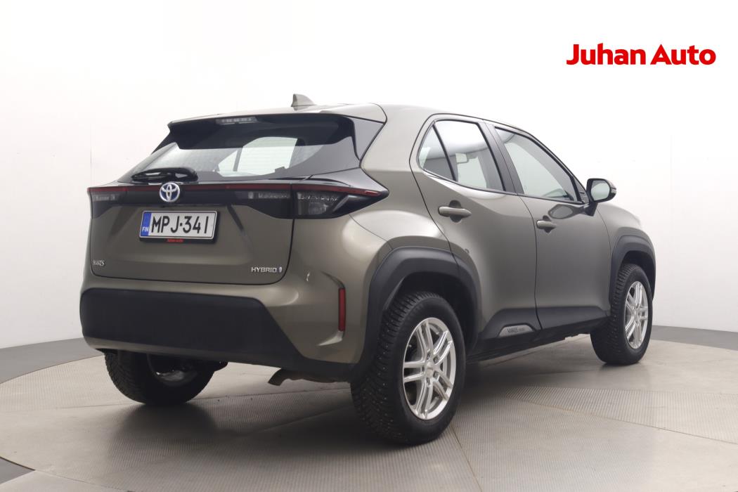 TOYOTA Yaris Cross 2023