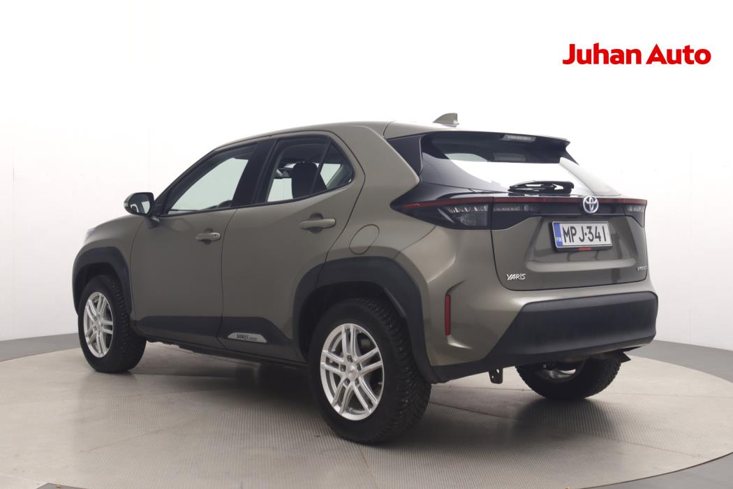 TOYOTA Yaris Cross 2023