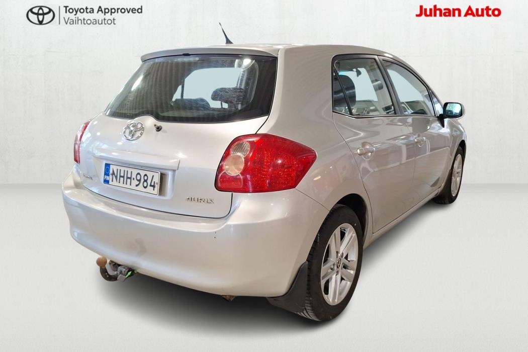 TOYOTA Auris 2007