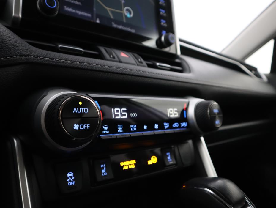 TOYOTA RAV4 2020