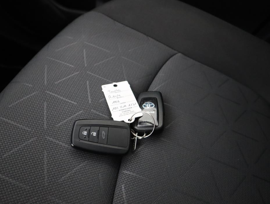 TOYOTA RAV4 2020