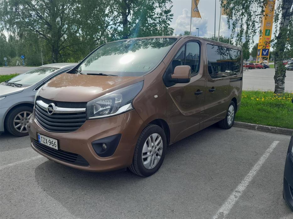 OPEL VIVARO 2015