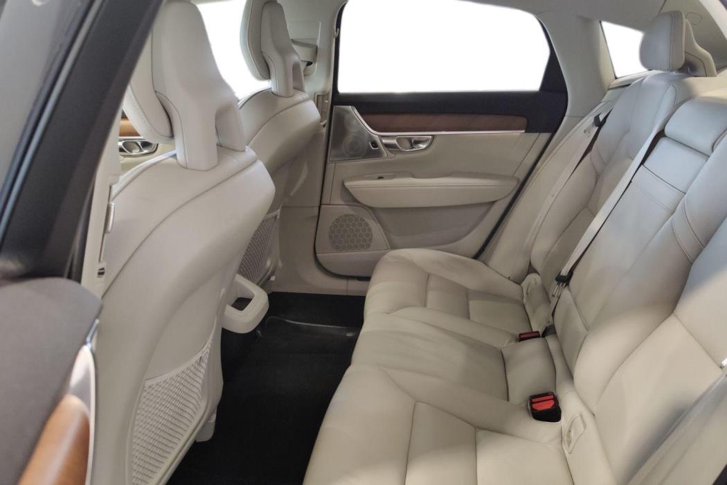 VOLVO S90 2017
