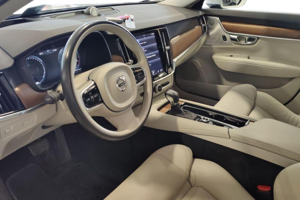 VOLVO S90 2017