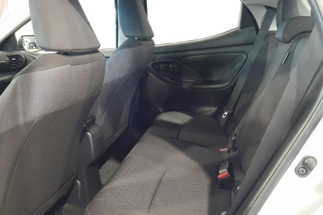 TOYOTA Yaris 2023
