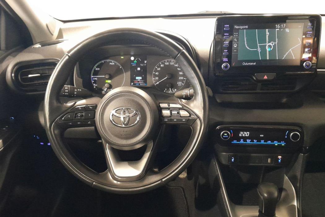 TOYOTA Yaris 2023