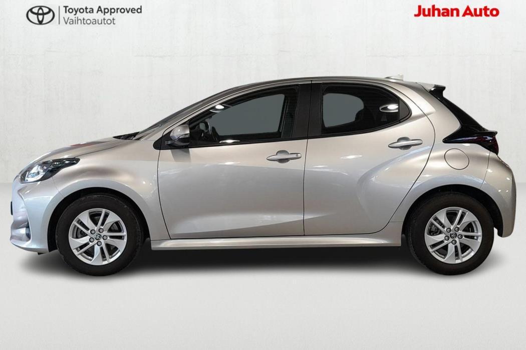 TOYOTA Yaris 2023