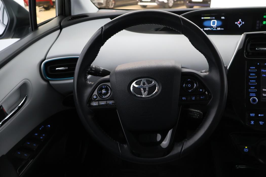 TOYOTA Prius 2019