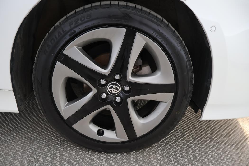 TOYOTA Prius 2019