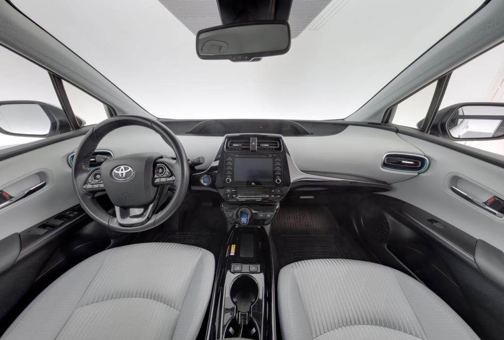 TOYOTA Prius 2019