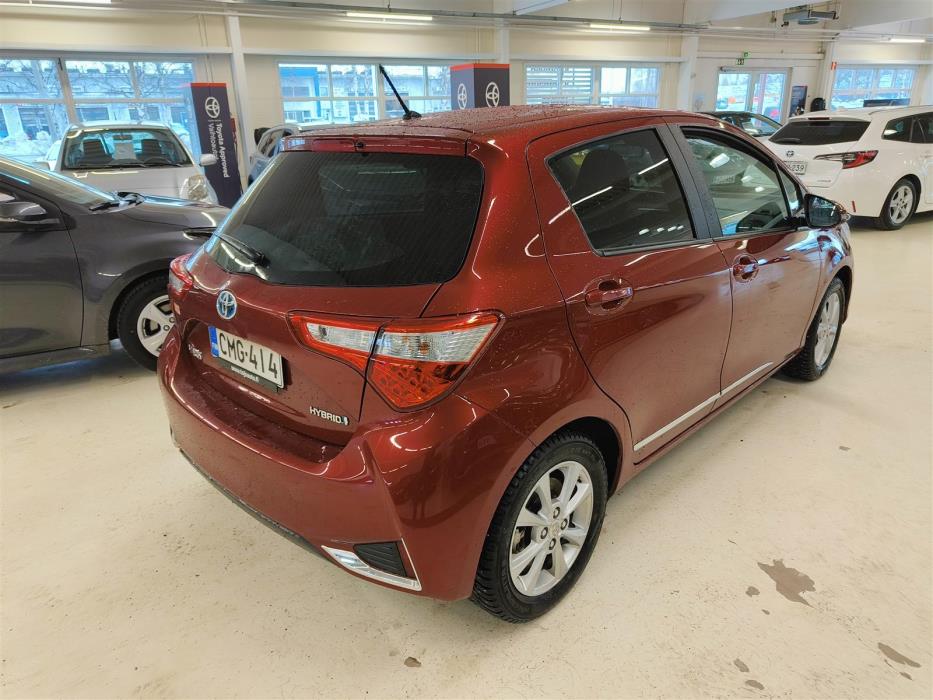 TOYOTA Yaris 2019