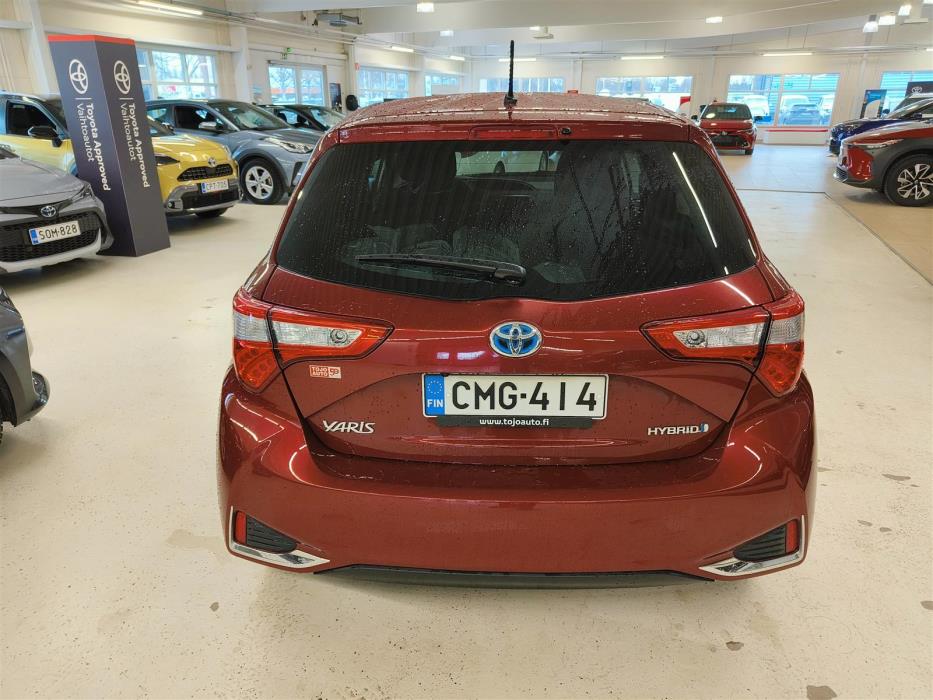TOYOTA Yaris 2019