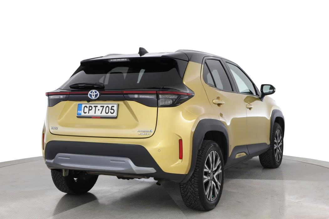 TOYOTA Yaris Cross 2021