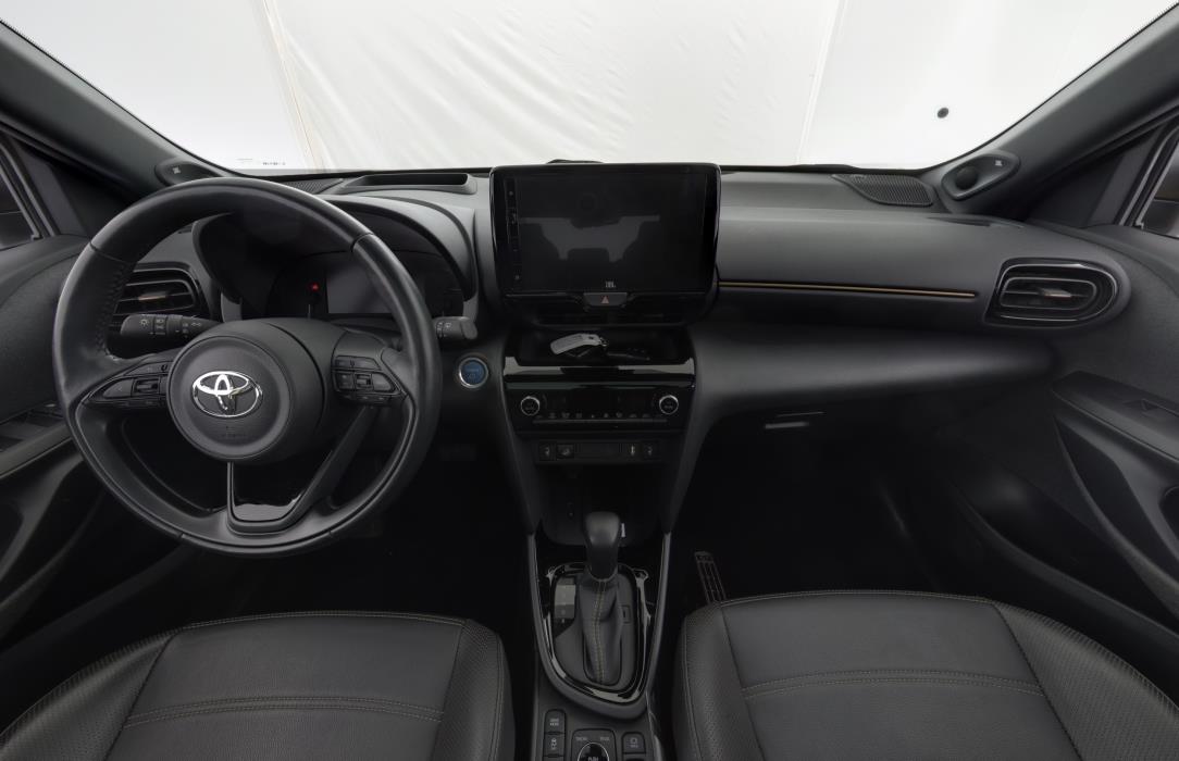 TOYOTA Yaris Cross 2021