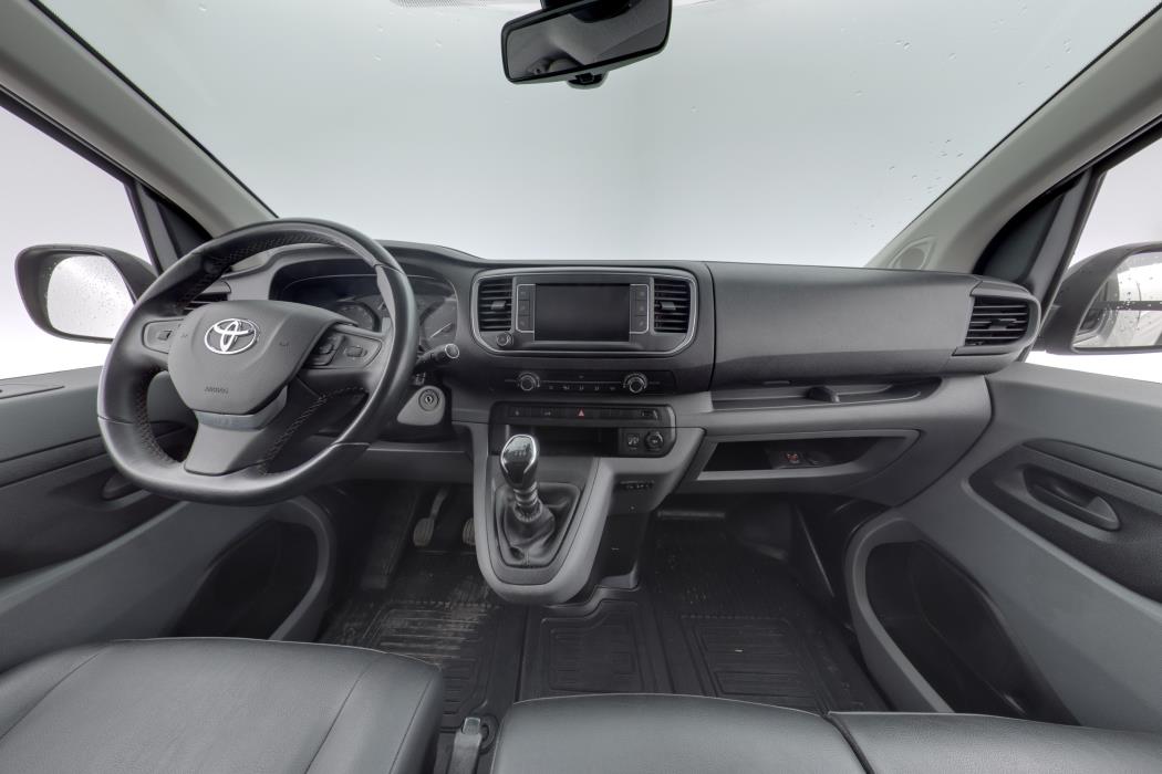 TOYOTA PROACE 2022