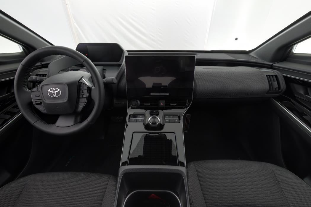 TOYOTA bZ4X 2025