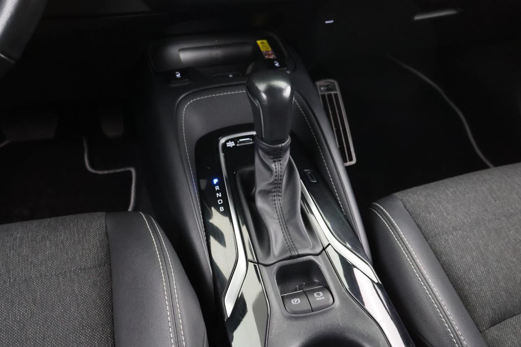 TOYOTA COROLLA 2024
