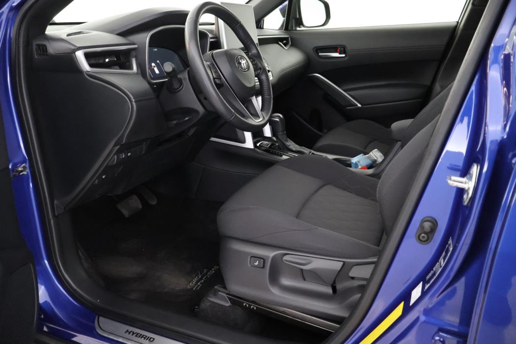 TOYOTA Corolla Cross 2023