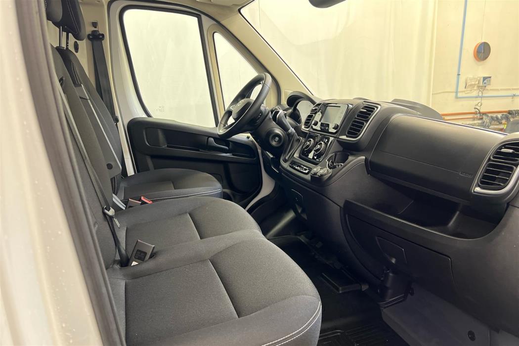 Toyota Proace MAX 2024