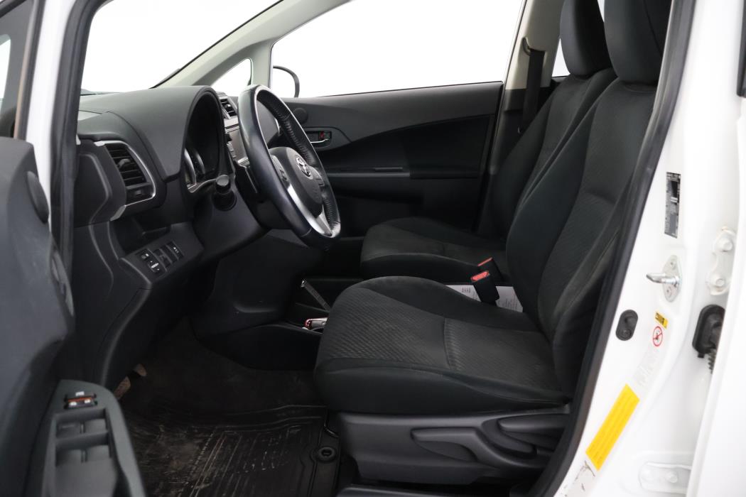 Toyota Verso-S 2012
