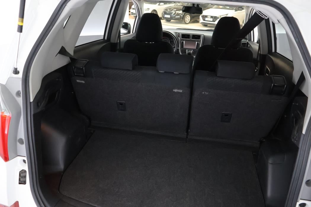 Toyota Verso-S 2012