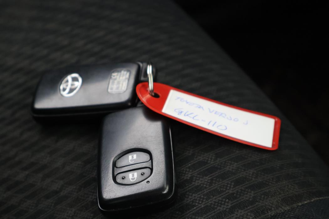 Toyota Verso-S 2012