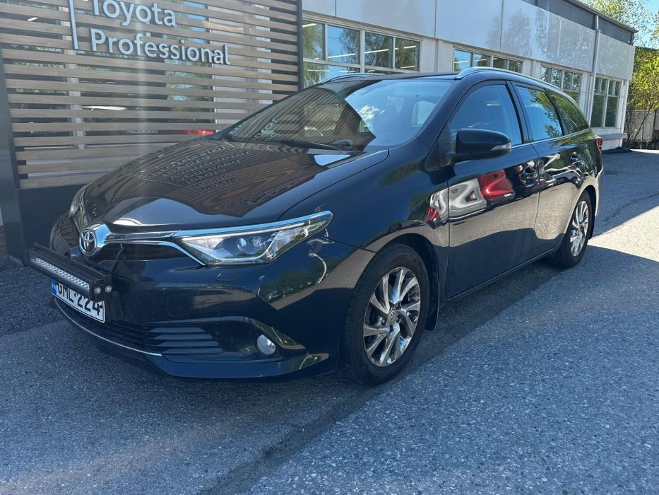 TOYOTA Auris 2017