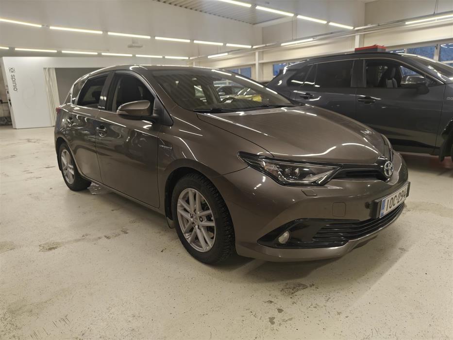 TOYOTA Auris 2018