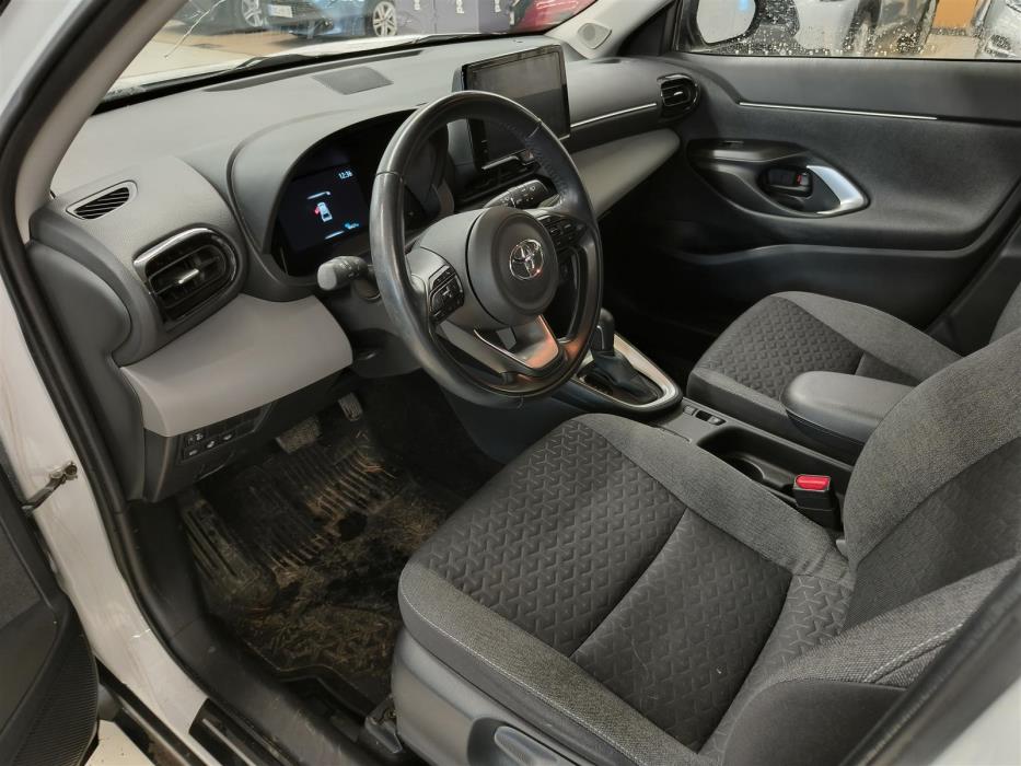 TOYOTA Yaris Cross 2022