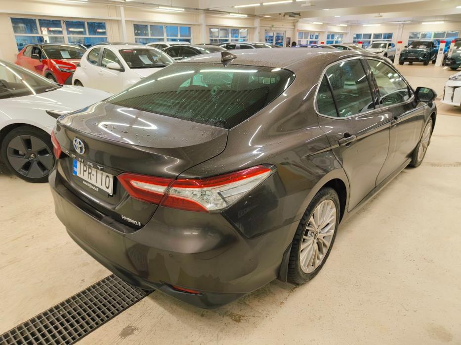 TOYOTA CAMRY 2020