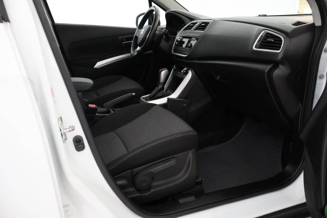 SUZUKI SX4 S-Cross 2015
