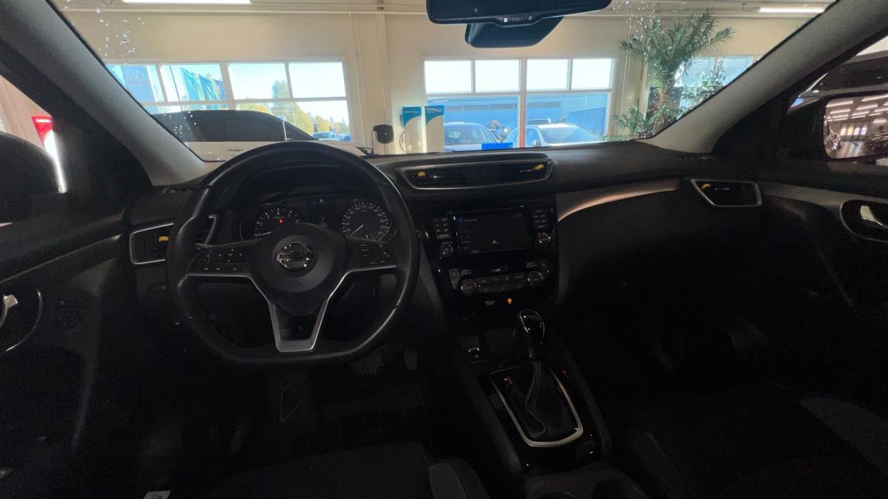 NISSAN QASHQAI 2018