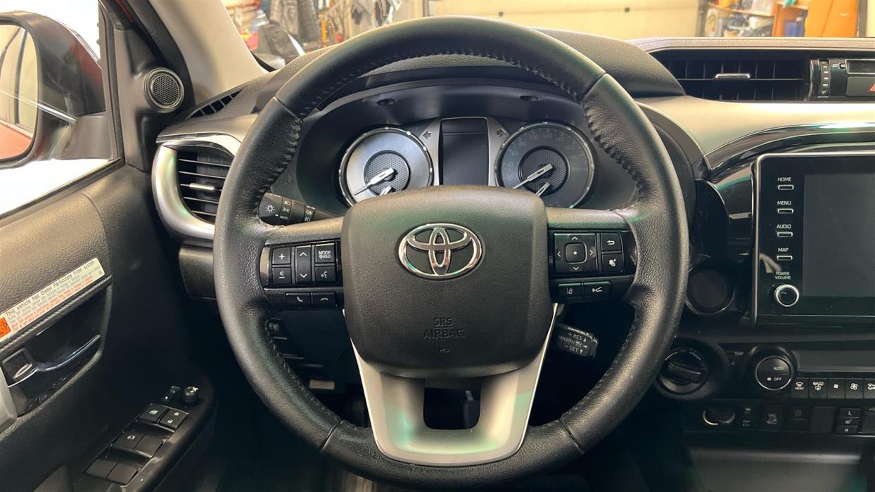 TOYOTA Hilux 2022