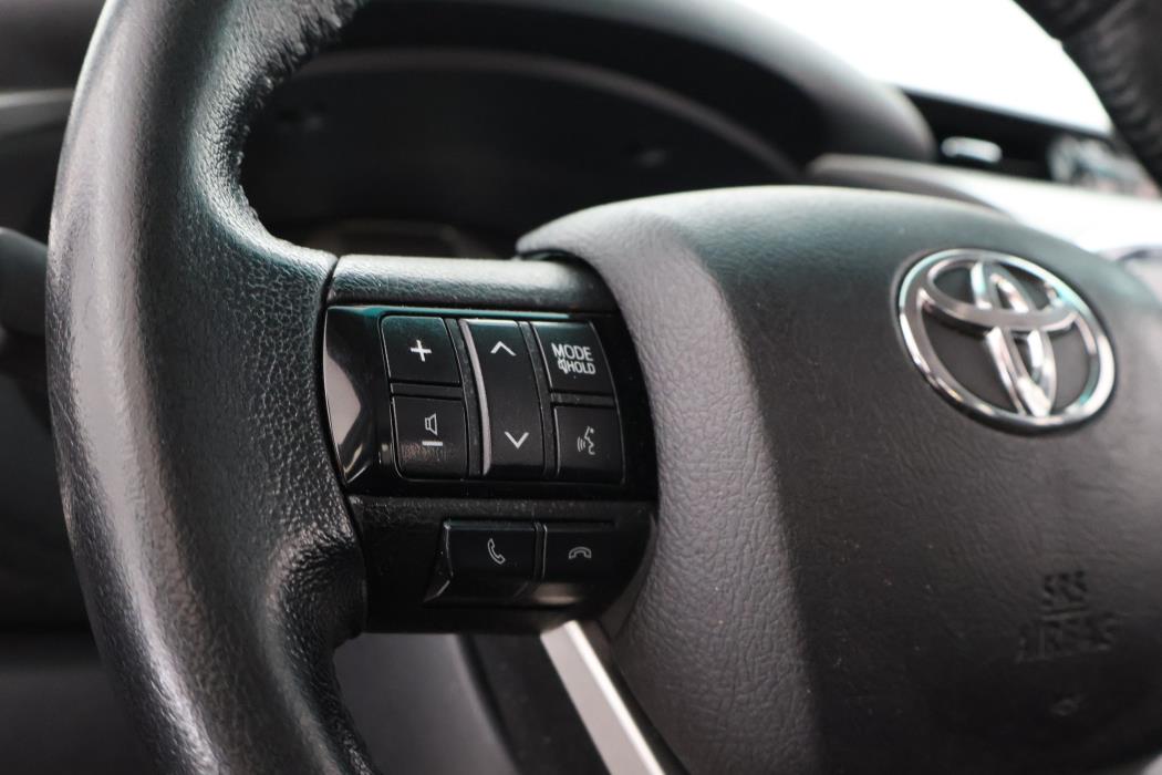TOYOTA Hilux 2022